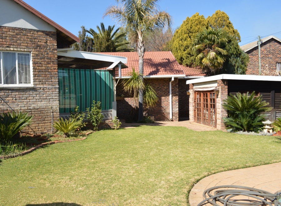 4 Bedroom Property for Sale in Wilkeville North West